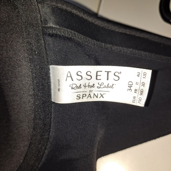 Assets Red Hot Label by Spanx black bra size 34D - Picture 11 of 15